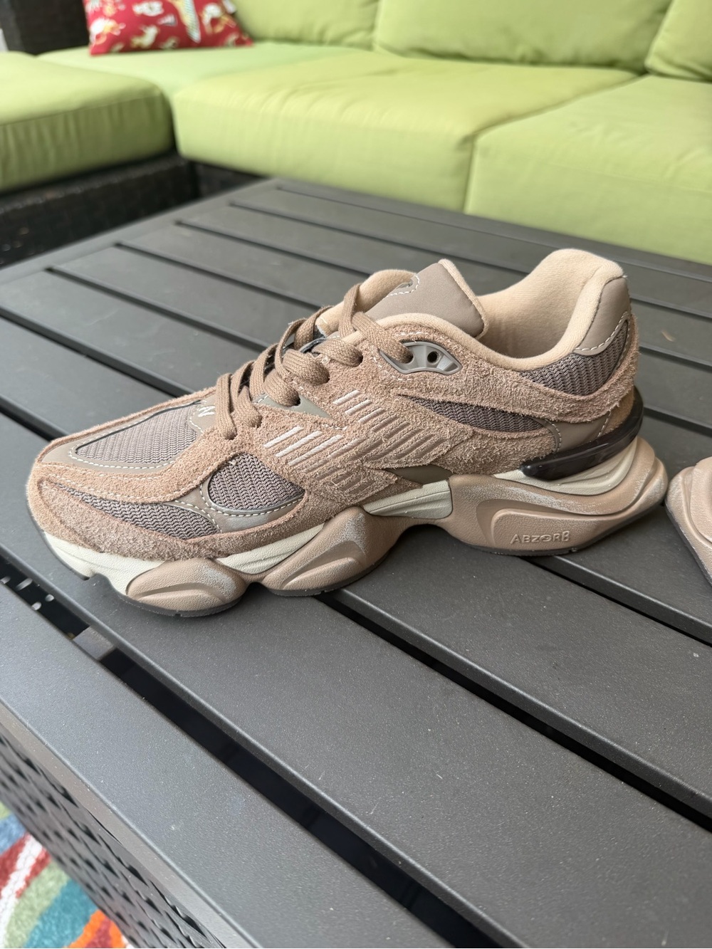 New Balance 9060 Mushroom 8.5 - Picture 3 of 13